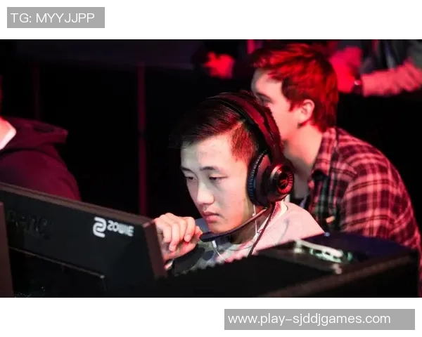 电竞新闻李强畅谈CSGO职业生涯与成长历程的深度专访回顾